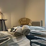 Beau Duplex A 2 Pas De La Citadelle ブライ・エ・サン・リュス