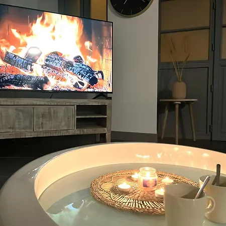 Apartament Beau Duplex A 2 Pas De La Citadelle Blaye