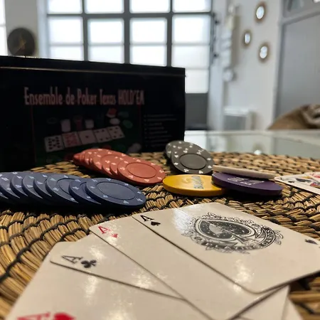 Beau Duplex A 2 Pas De La Citadelle Apartament Blaye