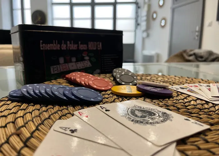 Beau Duplex A 2 Pas De La Citadelle 아파트 블라이